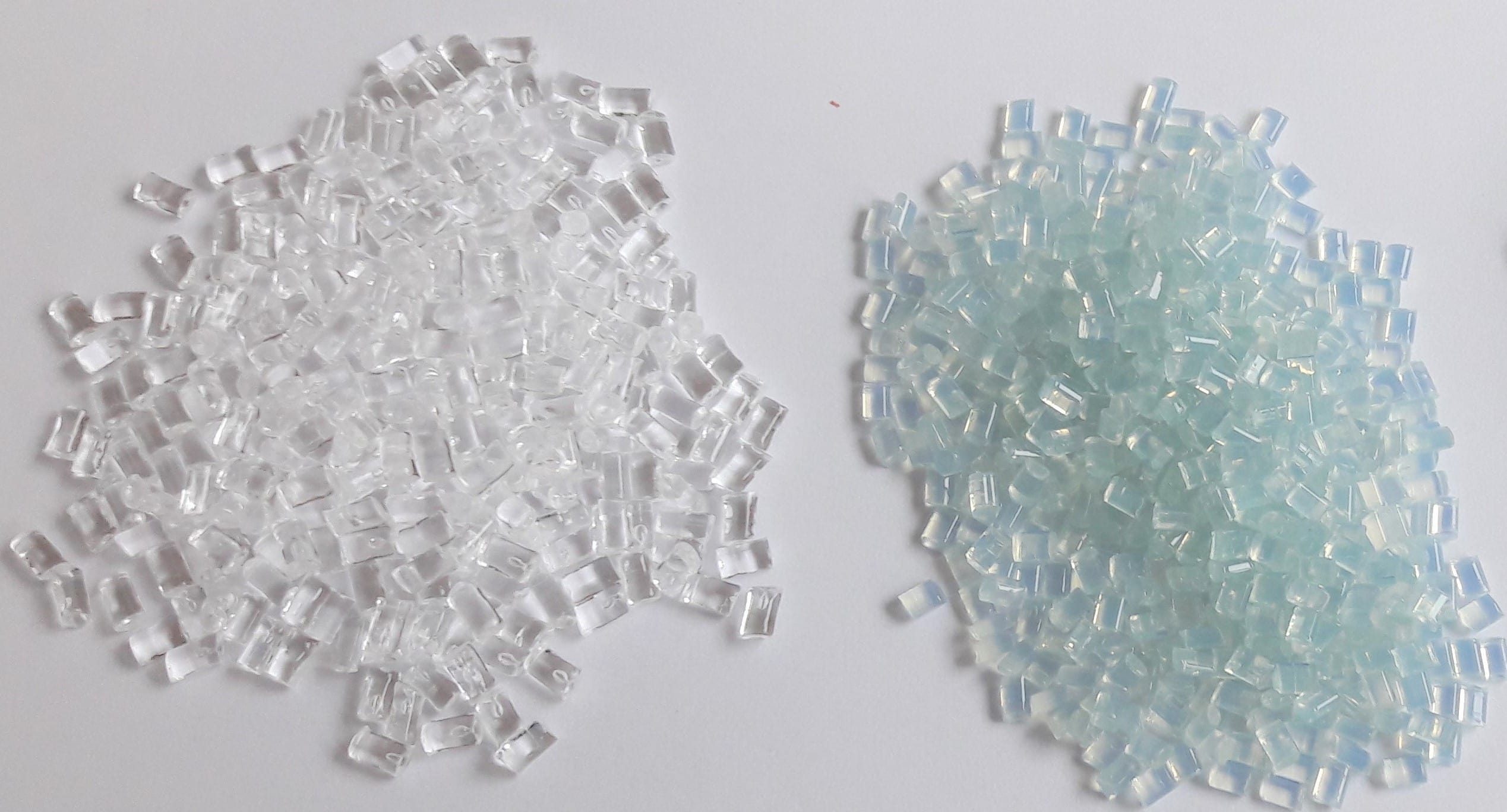 Coloring of plastics with a laser-absorbing dye (right).
