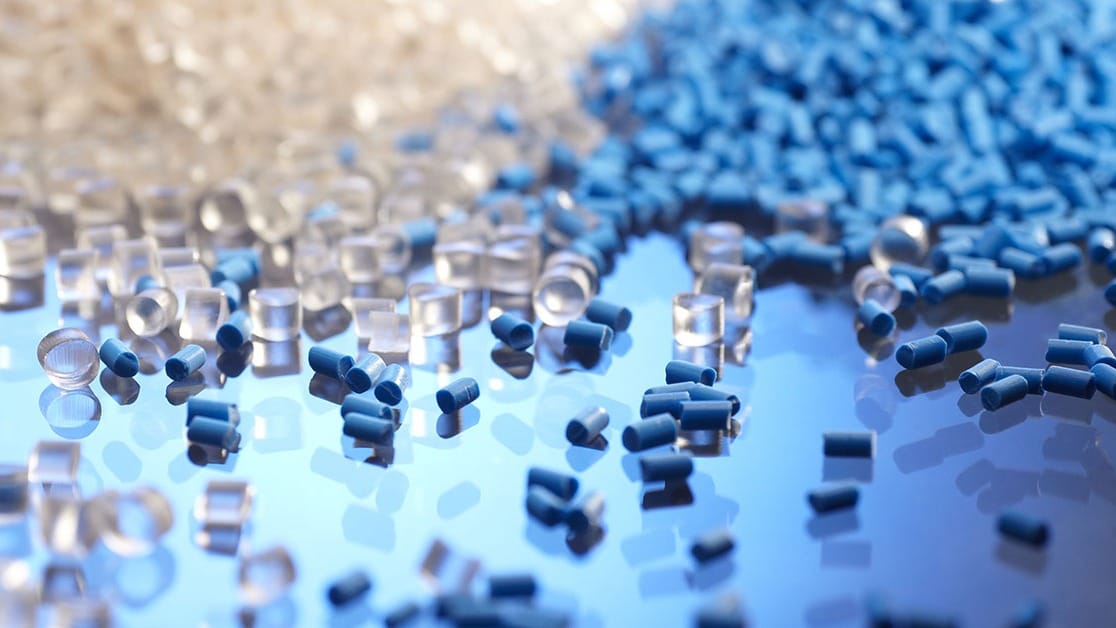 RAUMEDIC entwickelt kundenspezifische Materialrezepturen für die Medizinindustrie.